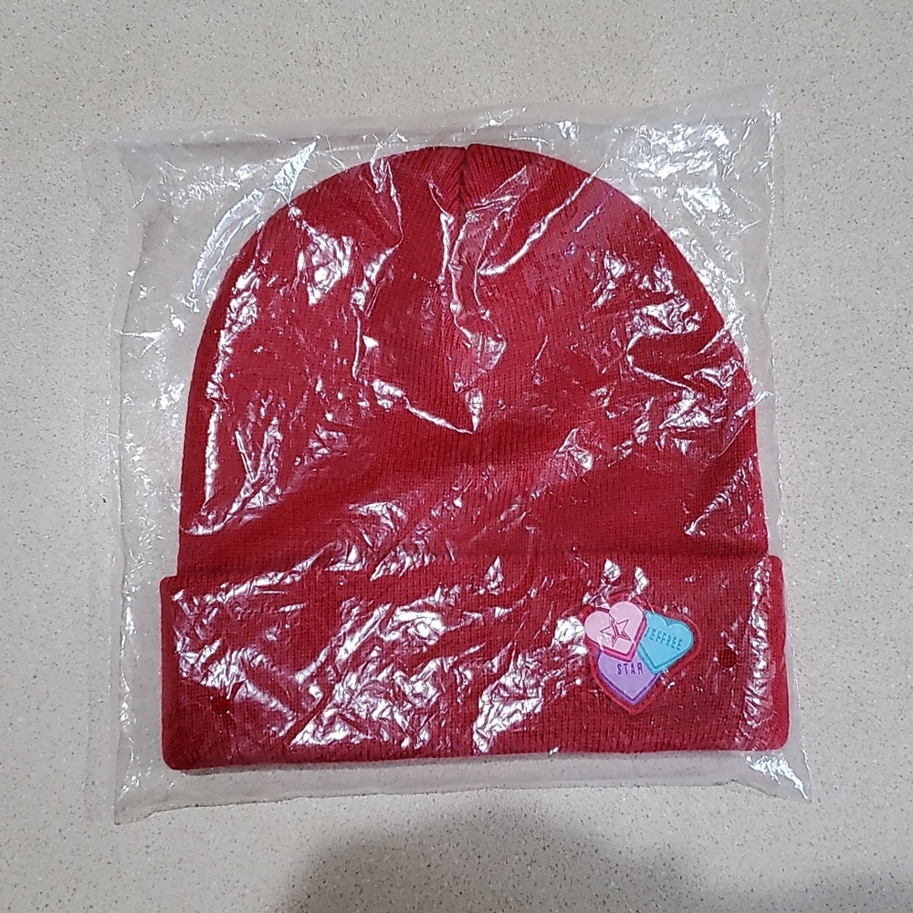 🆕️ Jeffree Star Valentines Day Beanie